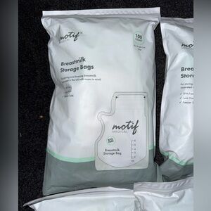 8 Ounce Motif Milk Storage Bags
